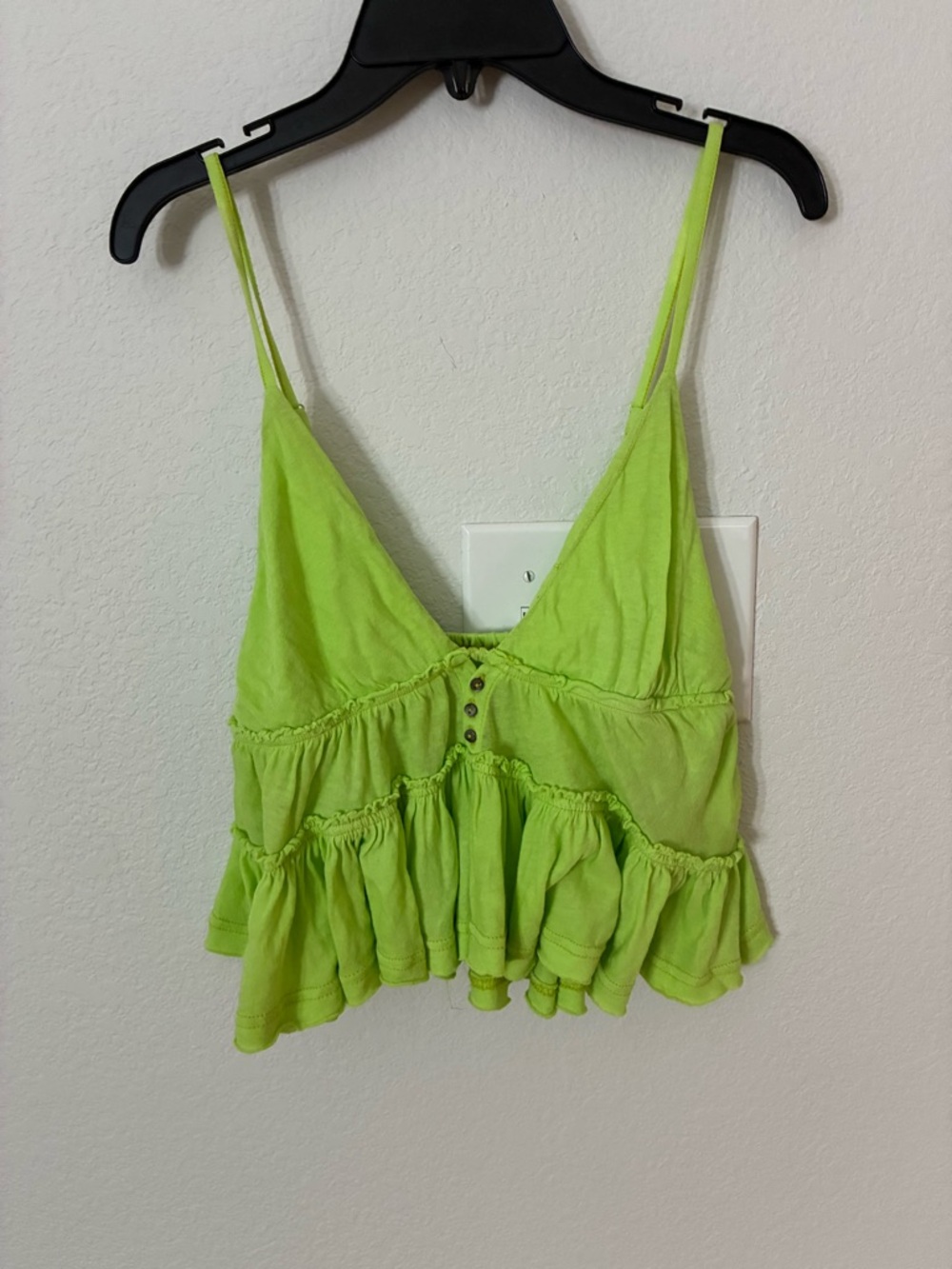 Urban Outfitters Lime Green Ruffle Cami – Size M – Flowy Boho Crop Top
